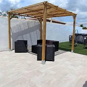 Сasa de vacaciones Casa De Madera Muy Acogedora En Zona Tranquila, Chiclana de la Frontera
